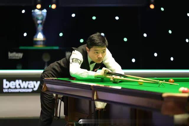 豪门对其青 豪门对其青